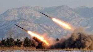 Armata israeliană loveşte ţinte strategice din Damasc